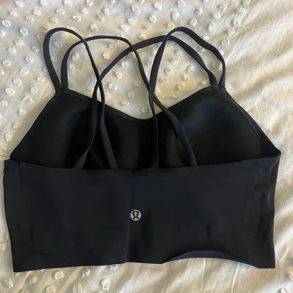 2 Lululemon sports bras// size 4 and 6 free to be and like a cloud - Picture 5 of 5
